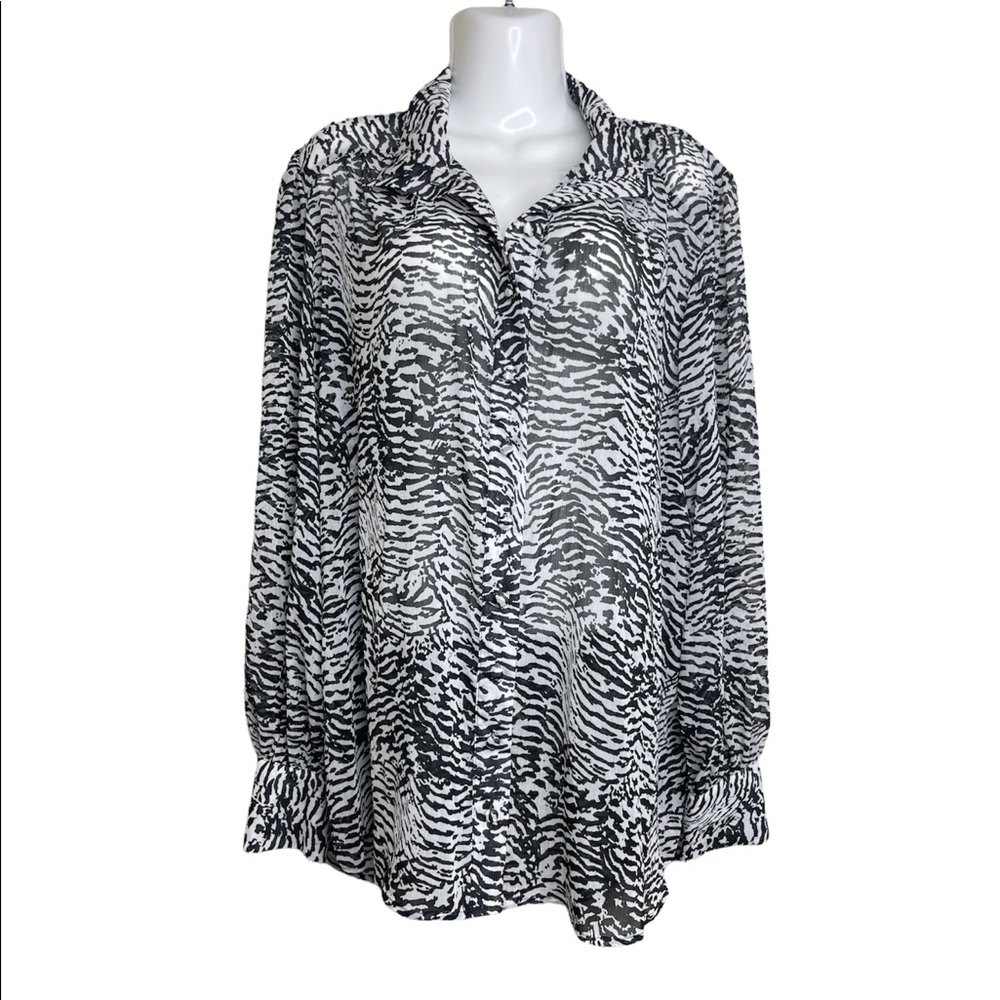 Nine West Women's Size L Long Sleeve Blouse Animal print